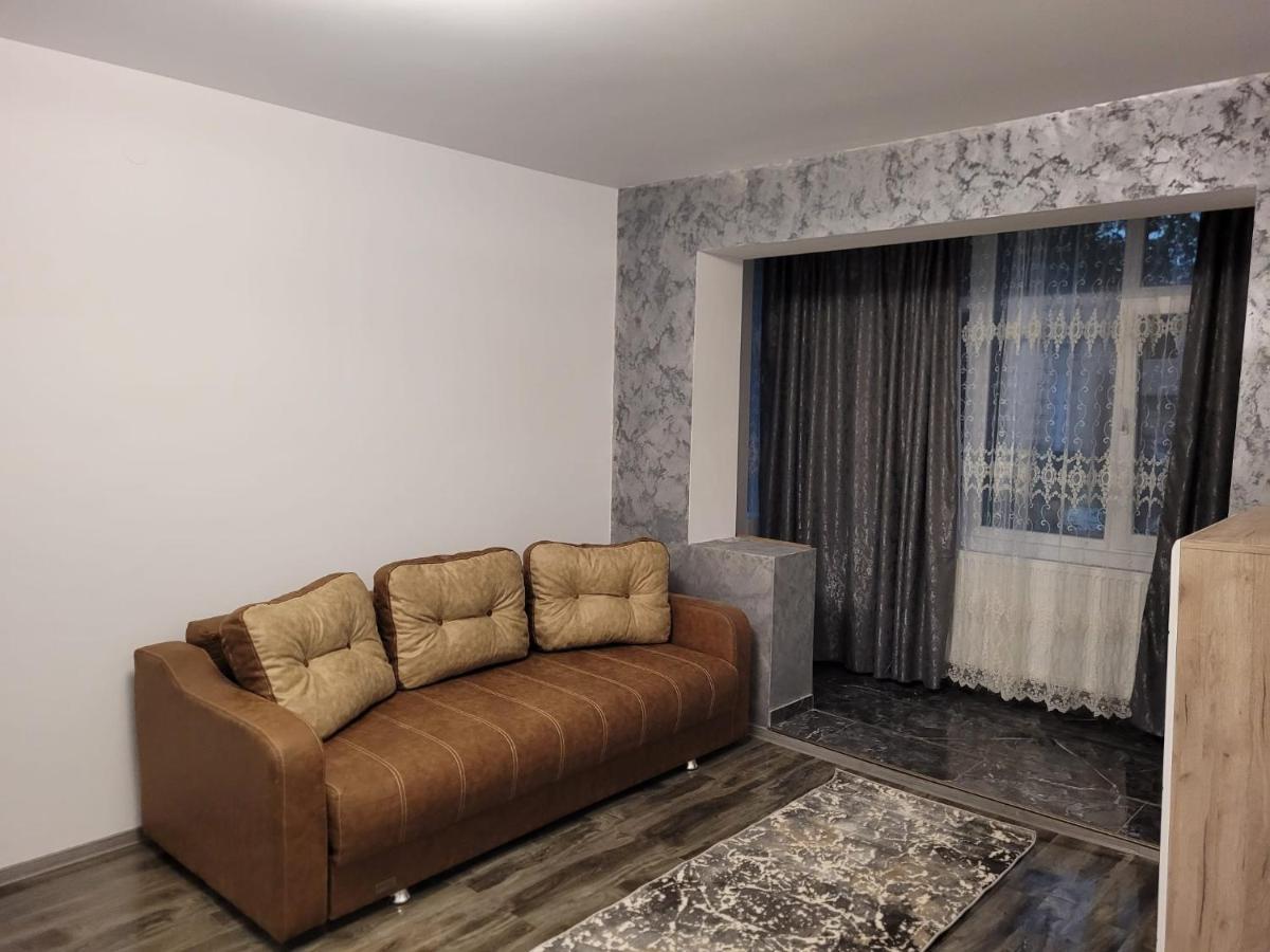 Apartament Regim Hotelier 2 Iasi Buitenkant foto