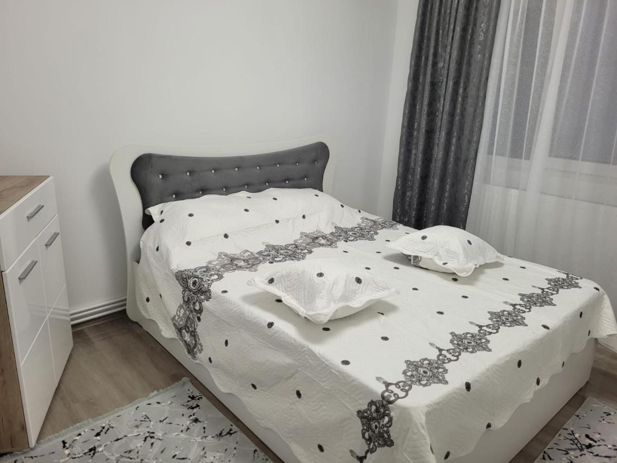 Apartament Regim Hotelier 2 Iasi Buitenkant foto