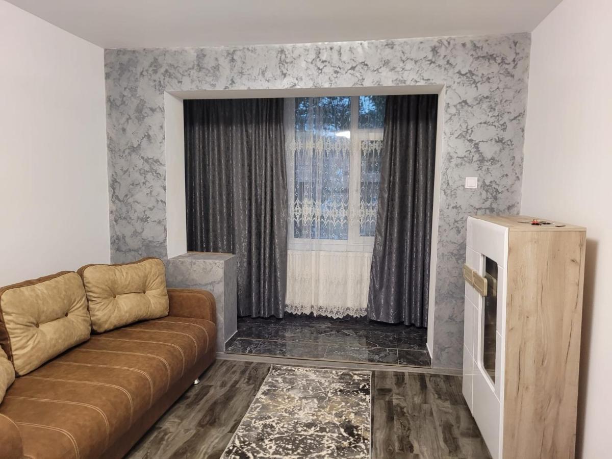 Apartament Regim Hotelier 2 Iasi Buitenkant foto